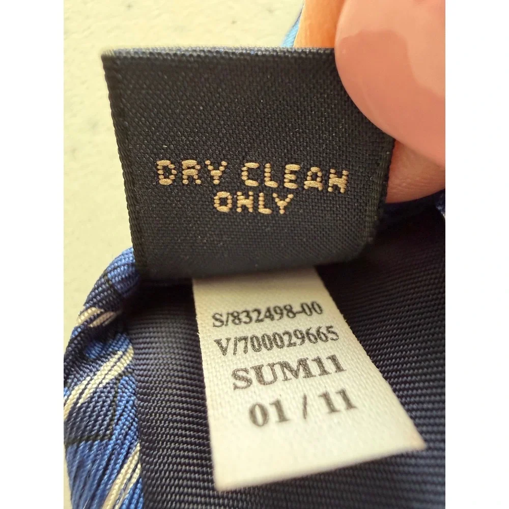 Banana‎ Republic Men's Silk Tie Blue Paisley Necktie Classic